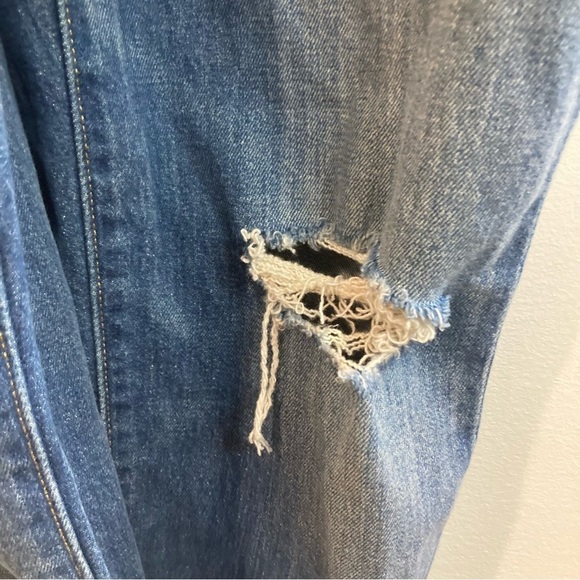 LEVI’S Sz L Fitted High Rise Jean Overalls Adjustable Straps Distressed Knees - Picture 5 of 16